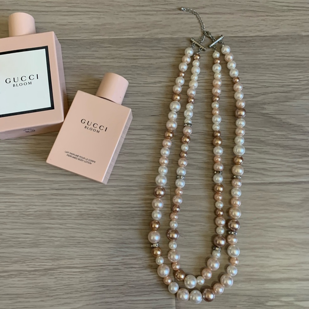 NWOT Gorgeous Pearl Necklace